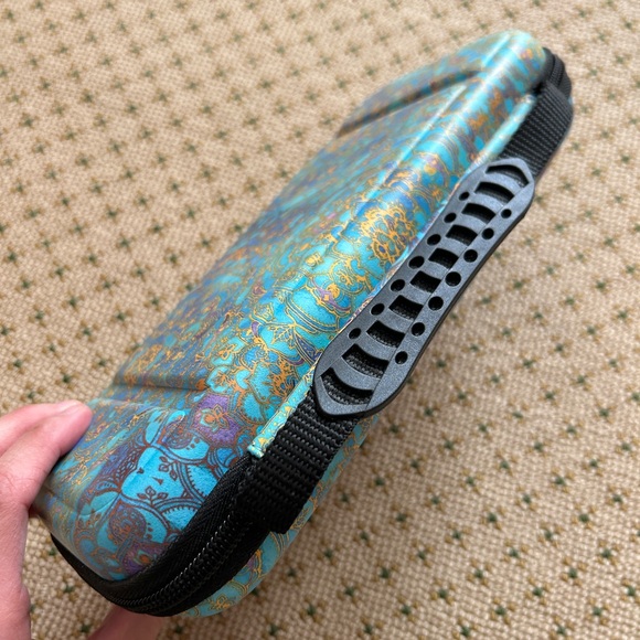 Nintendo switch Carrying Case - Picture 3 of 6